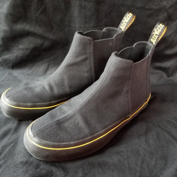 dr martens phoebe